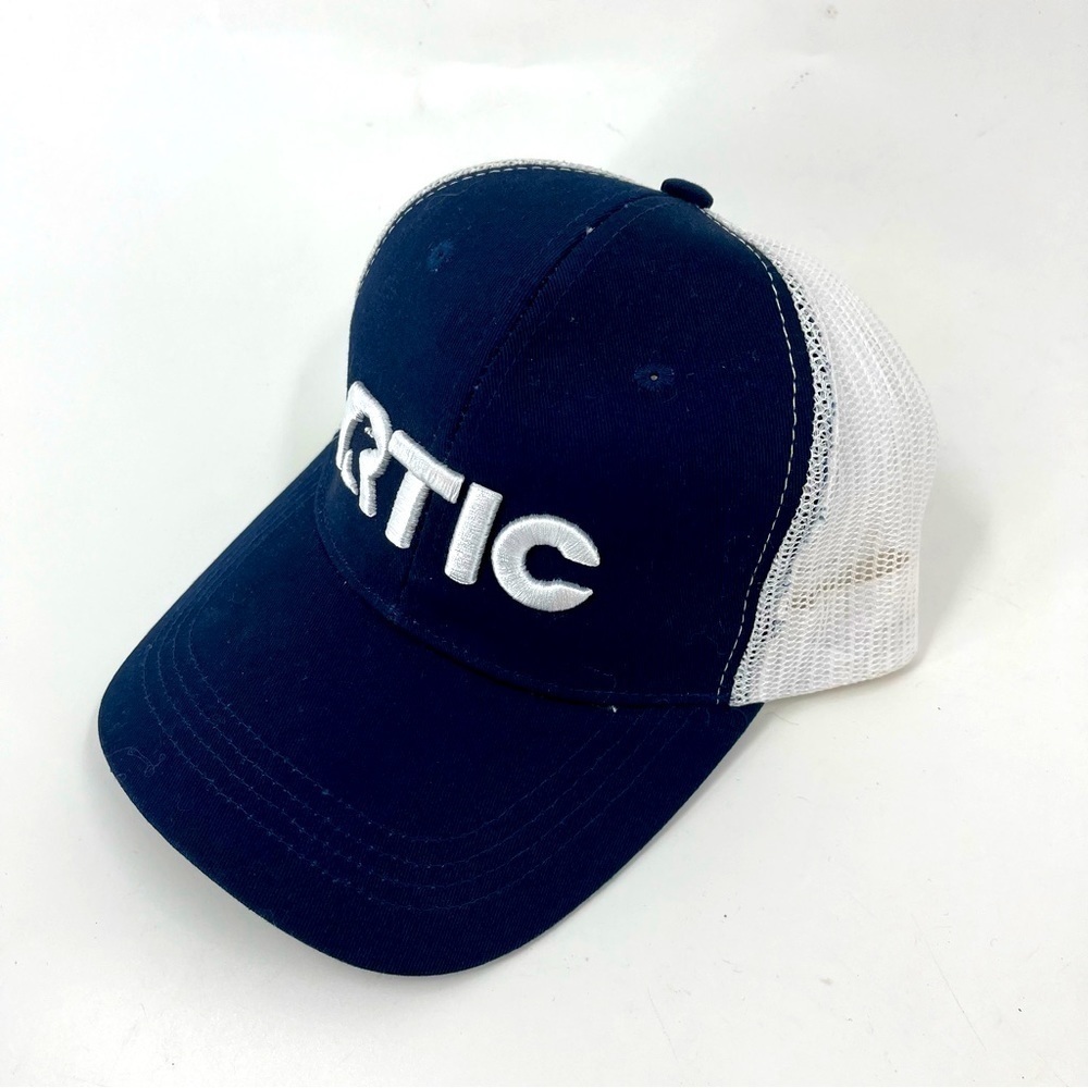 NWT RTIC‎ Logo truckers Cap - Navy